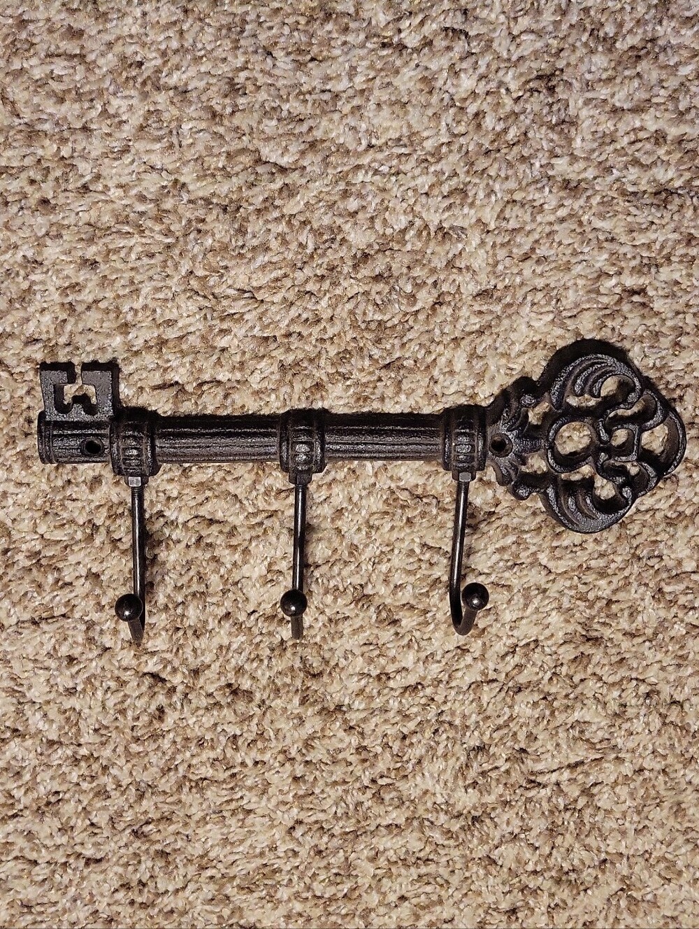 Rustic Iron Key Wall Hook Rack in Black